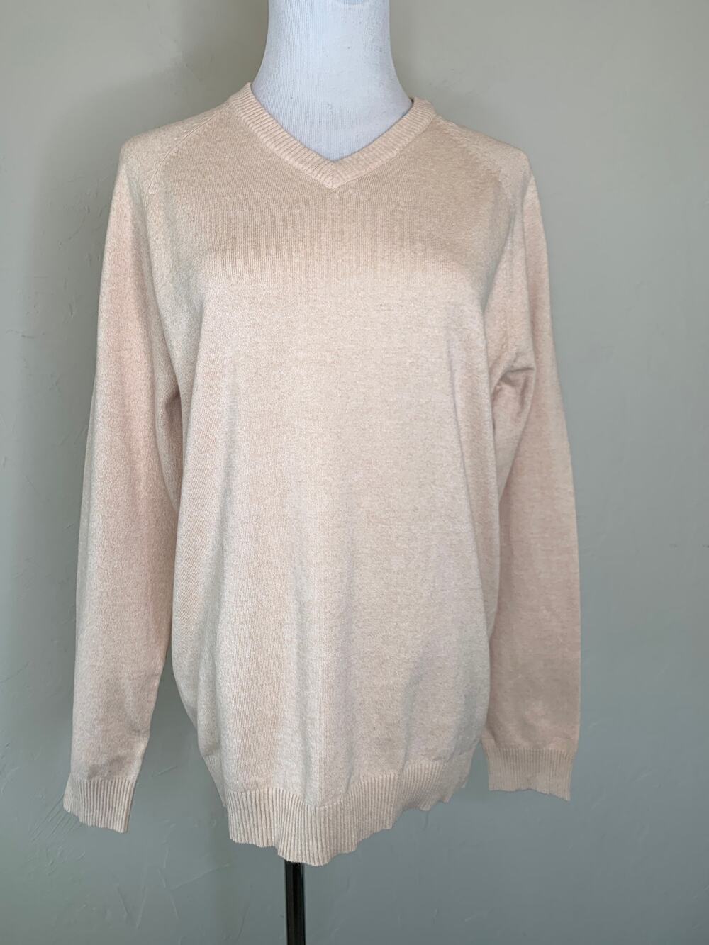 NWT  Beige V Neck Sweater Slim Fit Sz Medium